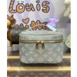 LV Nice Mini beauty case Borsa M23550 Grigio