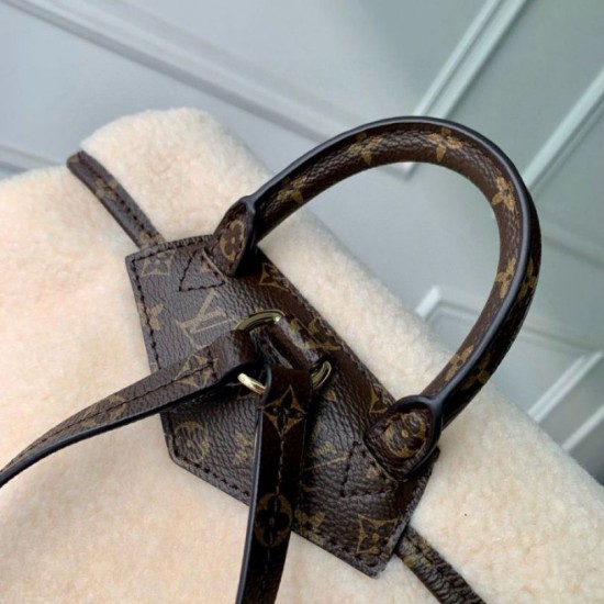 Zaino comodo e funzionale Louis Vuitton M23384 Shearling Replica qualità specchio Replica Perfette Zaino comodo e funzionale Louis Vuitton M23384 Shearling imitazioni