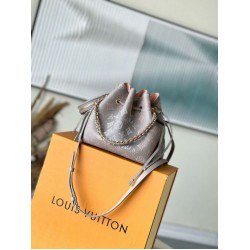 Borsa a secchiello Louis Vuitton Bella M23388 Mahina