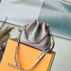 Sito Replica Borsa a secchiello Louis Vuitton Bella M23388 Mahina imitazioni Miglior Prezzo Borsa a secchiello Louis Vuitton Bella M23388 Mahina Replica