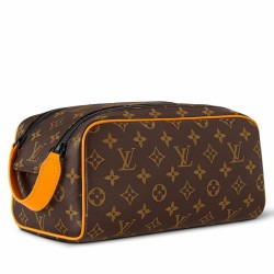 Replica Perfette LV Dopp Kit Toilet Pouch M46696 LV Borse  da uomo Monogram imitazioni