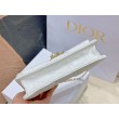 Pochette Dior Lady Dior con catena Cannage bianca