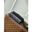 Portafoglio indossabile LV Steamer M81746 Borsa da uomo LV Monogram Taurillon