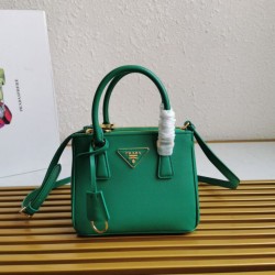 Borsa Prada Mini Galleria Verde Saffiano Replica qualità specchio Replica Perfette Borsa Prada Mini Galleria Verde Saffiano imitazioni