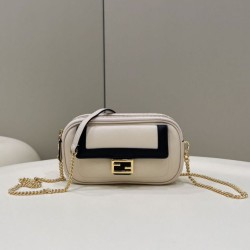 Replica Perfette Fendi Easy 2 Baguette Borse  Alta Qualità a tracolla Mini Fendi Beige imitazioni