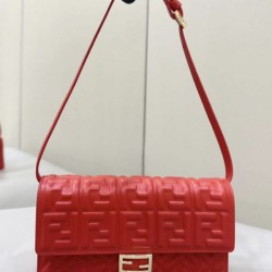 Portafoglio baguette Fendi su catena Borse Replica Fendi Rossa qualità specchio Replica Perfette Portafoglio baguette Fendi su catena Borse Fendi Rossa imitazioni