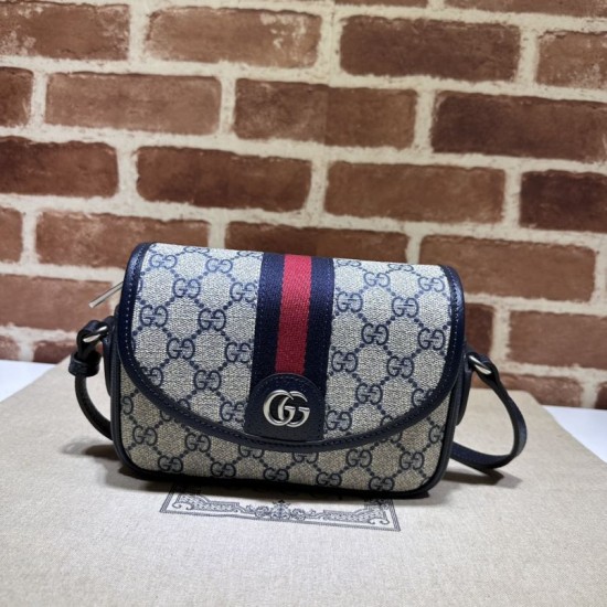 Bora Pari all'originale replica a tracolla Gucci Ophidia GG Mini 772239 Blu