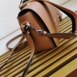 Borsa a tracolla Prada con patta granulata marrone