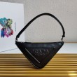 Borsa a tracolla triangolare Prada Nera