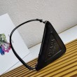 Borsa a tracolla triangolare Prada Nera