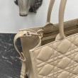 Borsa Replica 1:1 Dior Media Book Tote con tracolla Borsa Replica 1:1 Dior Macrocannage Beige