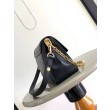 Borse Imitazioni LV Dauphine Soft MM LV M25209 in nero