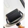 Borse Imitazioni LV Dauphine Soft MM LV M25209 in nero