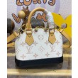 Borsa LV Nano Alma M46895 Crema
