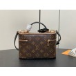 Borsa LV Vanity Chain M47125 monogram