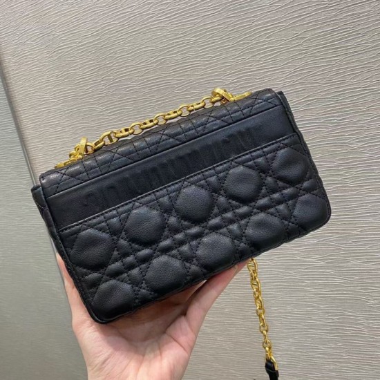 Replica Perfette Borse  Dior piccola Caro in pelle di vitello Cannage nera imitazioni