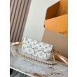 Qualità superiore replica di alta qualit&agrave; Portafoglio LV con catena Ivy Bag in tessuto monogram M83499