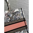 Dior Medium Book Tote Borse Imitazioni Dior Farfalla intorno al mondo ricamato