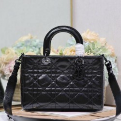 Replica Perfette Dior Medium Lady D-Sire Borsa My ABCDior Dior stropicciata nera imitazioni