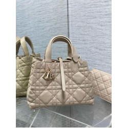 Borsa Replica 1:1 Dior Toujours Media In Vitello Macrocannage Beige Borsa Replica 1:1 Dior Toujours Media In Vitello Macrocannage Beige