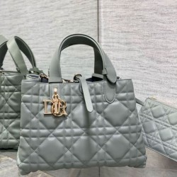 Borsa Dior Toujours Media Macrocannage Beige Replica qualità specchio Replica Perfette Borsa Dior Toujours Media Macrocannage Beige imitazioni