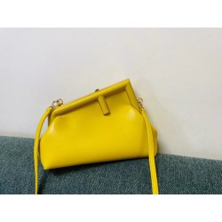 Fendi Prima Borsa Piccola Borsa Fendi Nappa Gialla