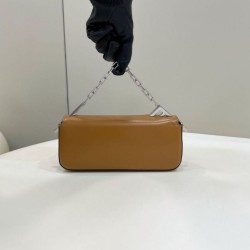 Borsa a tracolla Fendi First Sight Fendi Mini Marrone Replica qualità specchio Replica Perfette Borsa a tracolla Fendi First Sight Fendi Mini Marrone imitazioni