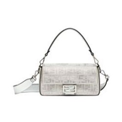 Replica Perfette Borse Imitazioni Fendi Baguette Media Borchie Sfaccettate motivo FF 8BR600 Argento imitazioni