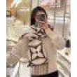 LV M79215 Sciarpa medaglione LV Marrone
