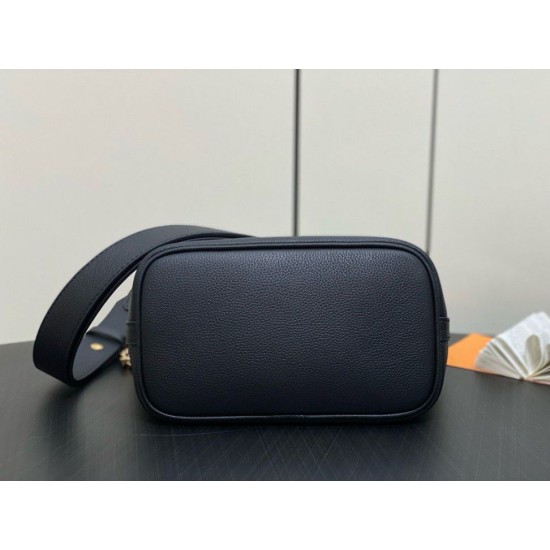 Replica Perfette Borsa Louis Vuitton con lucchetto e passeggio M24006 Granulata nera imitazioni
