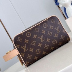 Borsa Louis Vuitton Louis Vuitton Locker Dopp Kit M83112 Tela monogram Replica qualità specchio Replica Perfette Borsa Louis Vuitton Louis Vuitton Locker Dopp Kit M83112 Tela monogram imitazioni
