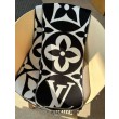Sciarpa con medaglione LV LV M79212 Nera