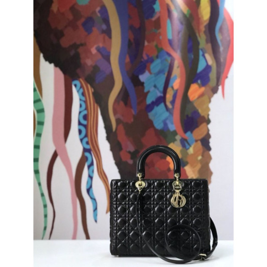 Borse Replica tote grande Christian Dior Supple Lady Dior M0584 oro nero Borse Replica tote grande Christian Dior Supple Lady Dior M0584 oro nero