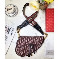 Replica 1:1 Borse Firmate da Saddle Christian Dior M0446 rossa Outlet Borse Firmate Replica da Saddle Christian Dior M0446 rossa imitazioni perfette
