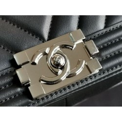 Riproduzione Fedele Boy Classica Chevron Flap Borse A67086 Nero Steel Hardware imitazioni Replica Alta Qualità Boy Classica Chevron Flap Borse A67086 Nero Steel Hardware