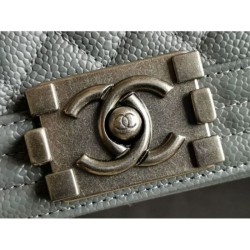 Riproduzione Fedele Boy Classic Flap Borse A67086 Grigio imitazioni Replica Alta Qualità Boy Classic Flap Borse A67086 Grigio