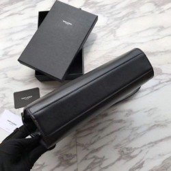 Cloni Firmate Dettagli perfetti Borsa a tracolla Baguette YSL Saint Laurent Manhattan nera imitazioni