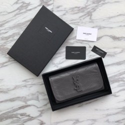 Imitazione Portafoglio grande YSL Saint Laurent Niki in pelle increspata vintage grigio scuro Dupe Perfetta Cloni Firmate Imitazione Portafoglio grande YSL Saint Laurent Niki in pelle increspata vintage grigio scuro imitazioni
