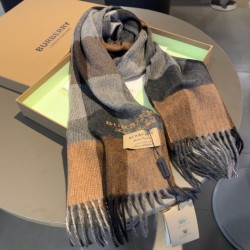 Dupe Sciarpa Burberry Classic Cashmere 30 x 200 imitazioni perfette Replica Sciarpa Burberry Classic Cashmere 30 x 200 Griffate