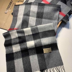 Replica falso Burberry scialle classico in cashmere con motivo check medio 40 x 180 Griffate