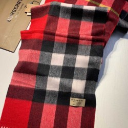 Replica Burberry scialle classico in cashmere con motivo check medio 40 x 180 Griffate