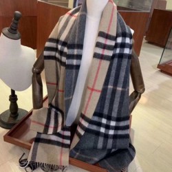 Replica Qualità superiore replica Burberry Scialle in cashmere con motivo check classico 30 x 250 Griffate