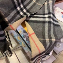 Dupe Qualità superiore replica Burberry Scialle in cashmere con motivo check classico 30 x 250 imitazioni perfette Replica Qualità superiore replica Burberry Scialle in cashmere con motivo check classico 30 x 250 Griffate