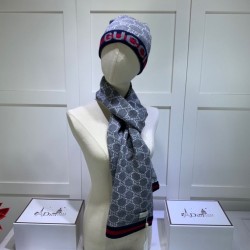 Alta gamma replica Classic Cashmere Jacquard Sciarpa e Cappello Grigio