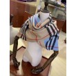 Dettagli perfetti Burberry Scialle in cashmere con motivo check classico 30 x 250