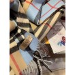 Dettagli perfetti Burberry Scialle in cashmere con motivo check classico 30 x 250