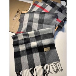falso Burberry scialle classico in cashmere con motivo check medio 40 x 180
