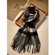 falso Burberry scialle classico in cashmere con motivo check medio 40 x 180
