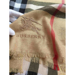 falso Scialle in cashmere lurex bling Burberry 90 x 200