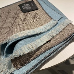 Dupe Sciarpa in cashmere jacquard con motivo GG 23 x 180 Azzurro imitazioni perfette Replica Sciarpa in cashmere jacquard con motivo GG 23 x 180 Azzurro Griffate